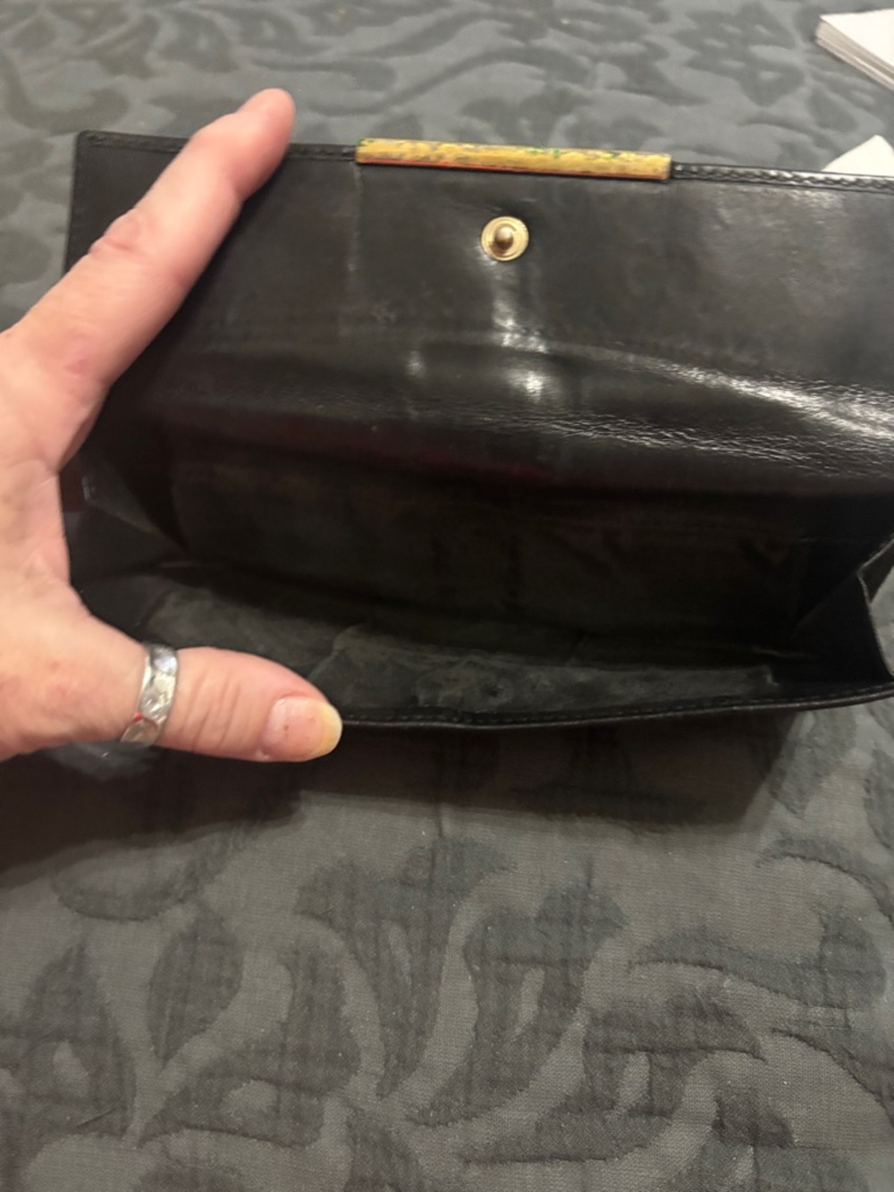 Gucci Black Embossed Leather Wallet with Gold Bar - Picture 2 of 5